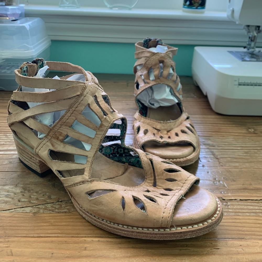 Freebird Sandal Booties Size 9